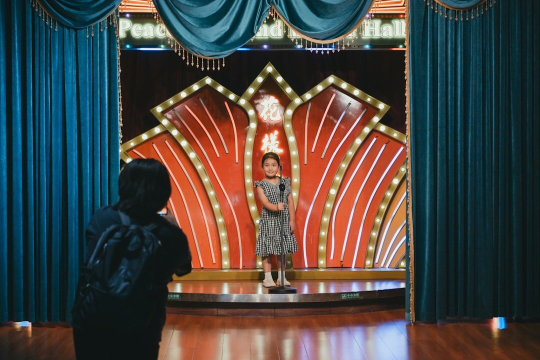 theater star returning to stage